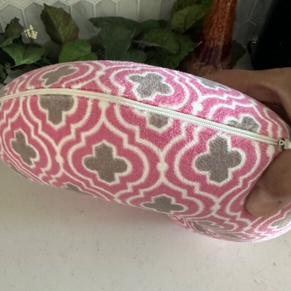 Travel Neck Pillow Pink & Gray Geometric Pattern Plush 12" x 10" - Picture 4 of 6